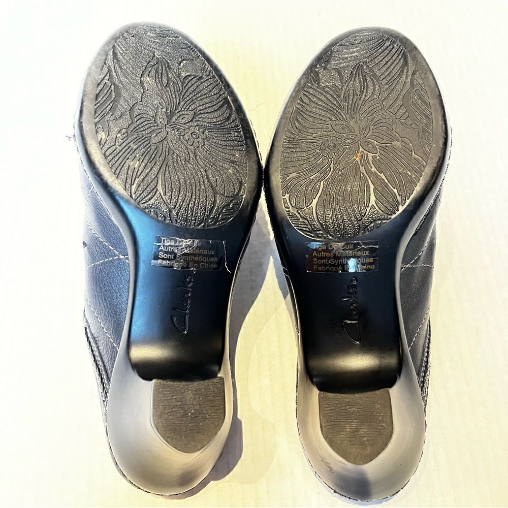 Clarks Women's Heeled Clogs Black 6 1/2M - Picture 5 of 9